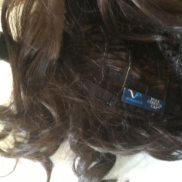 Vivica A Fox lace front bob wig #4 - Picture 5 of 13